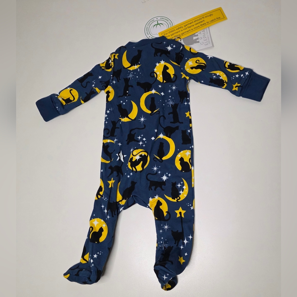 NWT Gray Elephant Organic Cotton Newborn Footed Sleeper Zip Up Black Cat - Picture 8 of 12